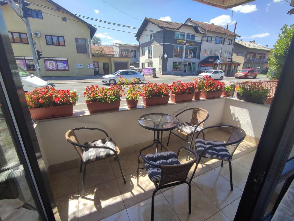 Apartman Hujić Apartment Bihac Bagian luar foto