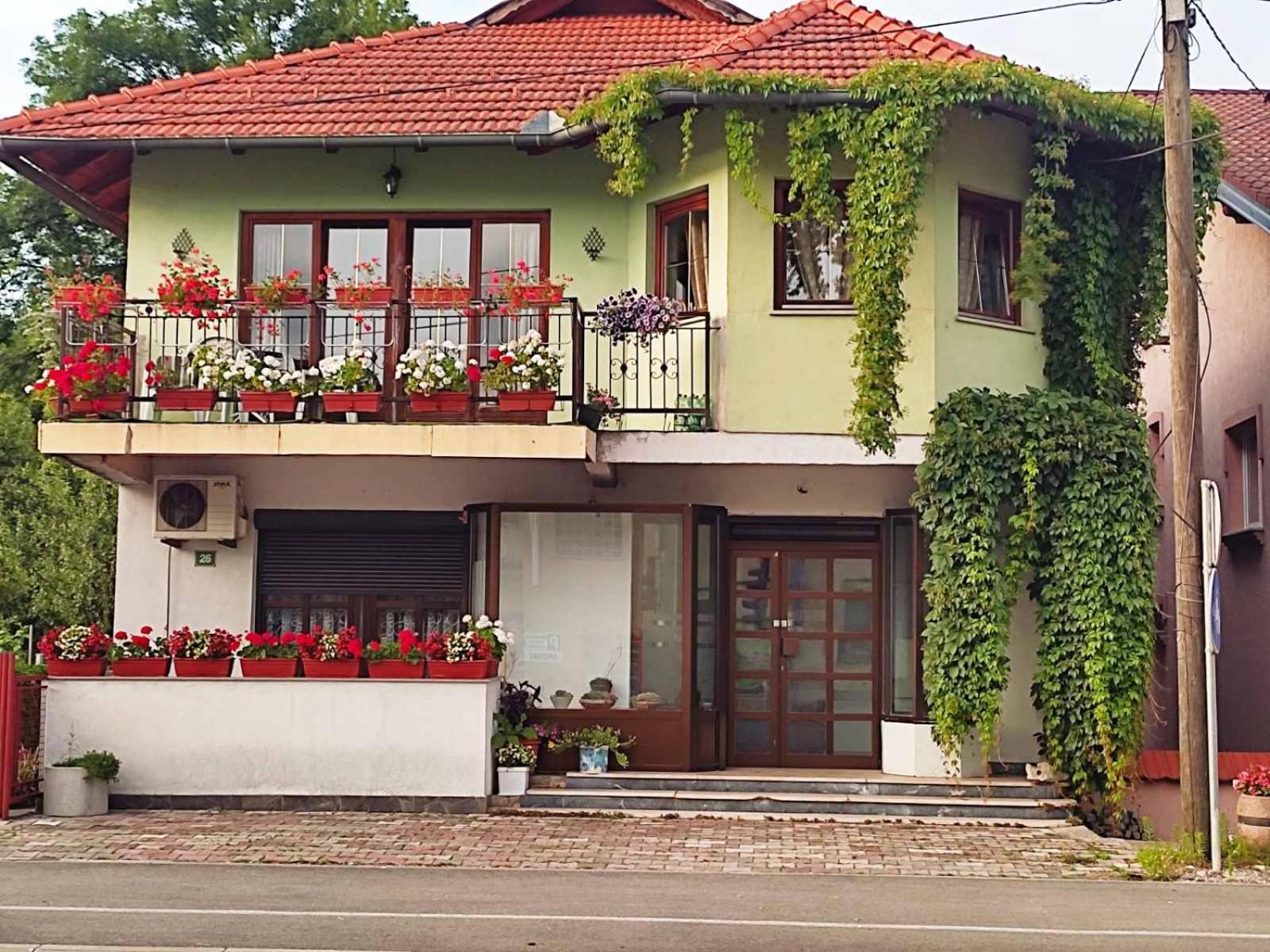 Apartman Hujić Apartment Bihac Bagian luar foto